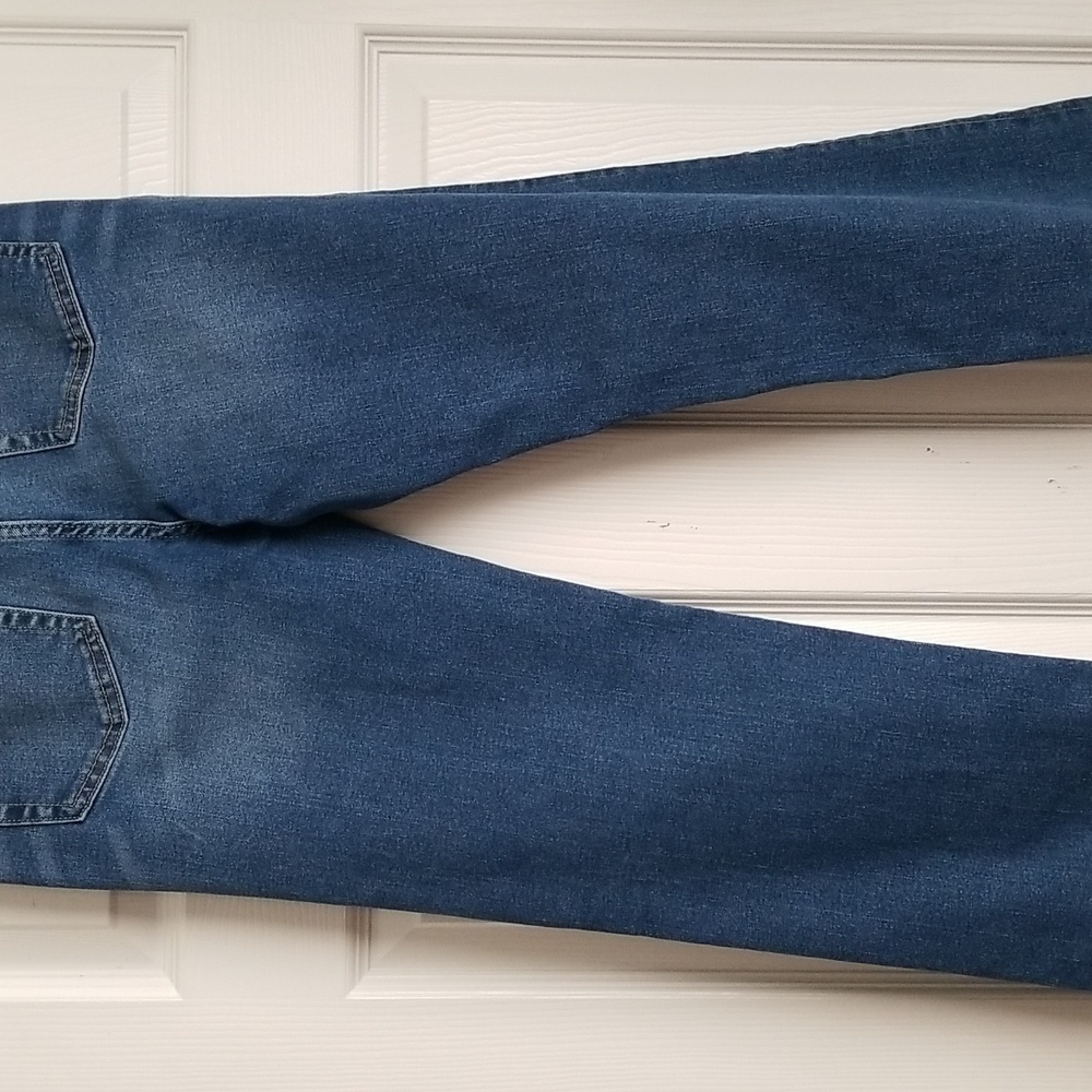 Old Navy Boy's Adjustable Waist Straight Leg Jeans - Picture 8 of 13